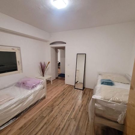 Monteurzimmer/Ferienwohnung/Pension 锡根 外观 照片